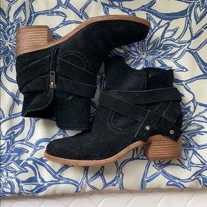 UGG Elora Booties
